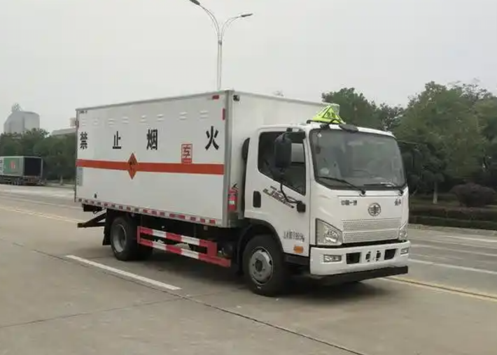 和舍镇爆破器材运输车可以上高速吗？